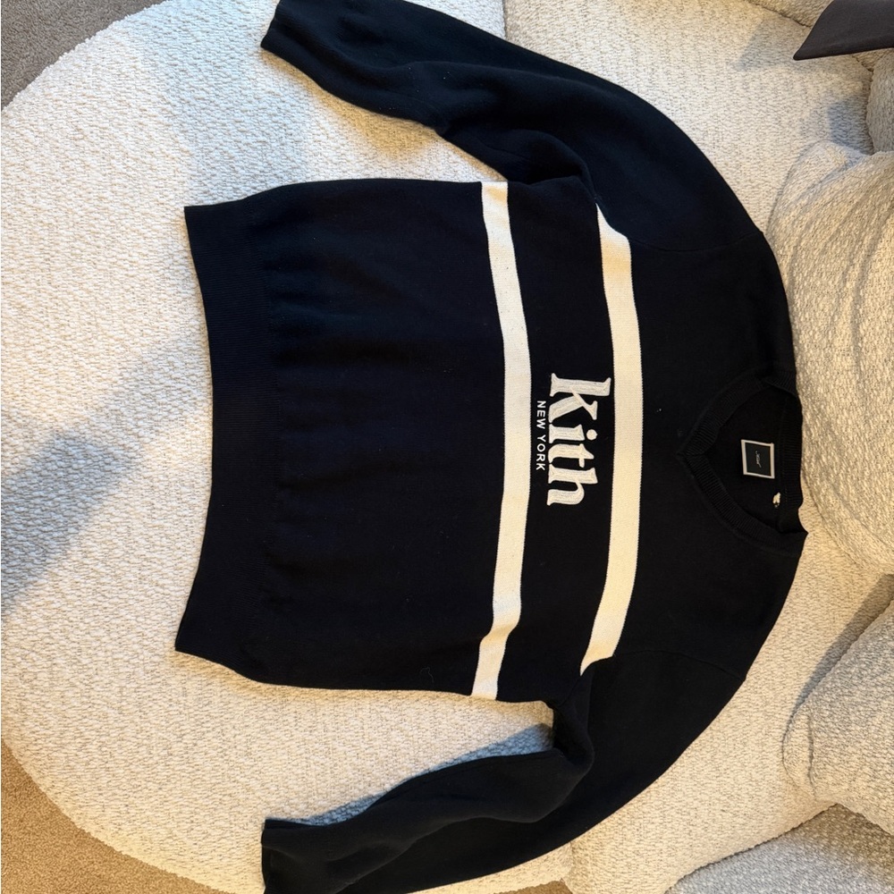 Kith Women's Black and White Sweater